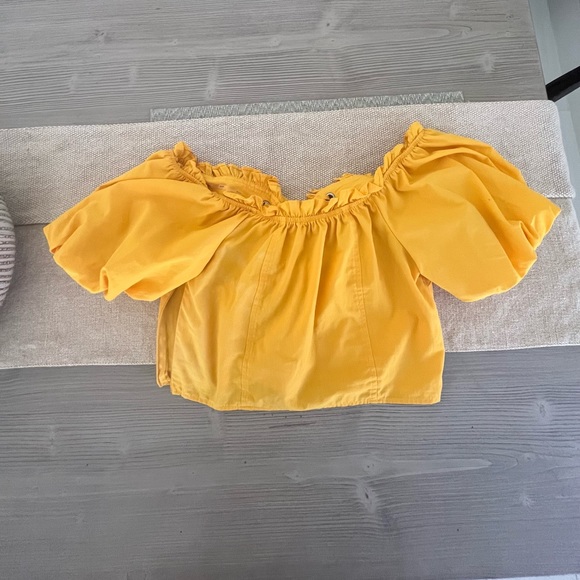 Blashe- Peasant puff sleeve crop top in yellow- Size L - Picture 3 of 5